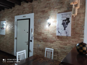 Old Town Home, Iglesias